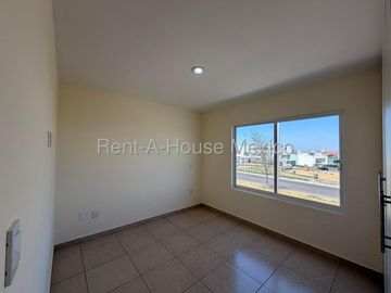 RENTA CASA EL MIRADOR, 3 RECAMARAS,4 BAÑOS.