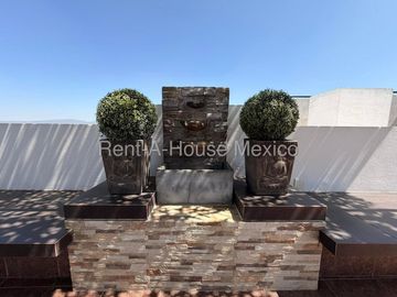 RENTA CASA EL MIRADOR, 3 RECAMARAS,4 BAÑOS.