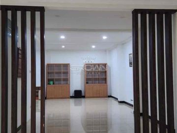 Rumah 2 Lantai di Pondok Kelapa Duren Sawit Jakarta Timur. SHM