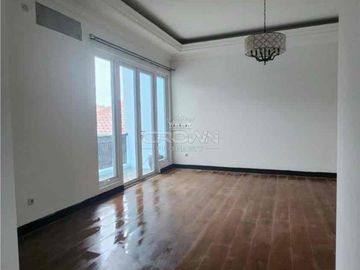 Rumah 2 Lantai di Pondok Kelapa Duren Sawit Jakarta Timur. SHM