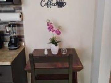 DEPARTAMENTO AMUEBLADO, FRACC BUGAMBILIAS, EN PLANTA BAJA 1 BAÑO, INCLUYE SERVICIOS