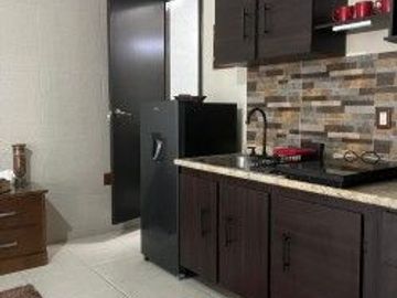 DEPARTAMENTO AMUEBLADO, FRACC BUGAMBILIAS, EN PLANTA BAJA 1 BAÑO, INCLUYE SERVICIOS