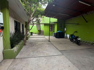 SE VENDE CASA/IZTAPALAPA/SANTHA MARTHA ACATITLA