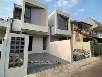 Rumah Baru Dalam Komplek Strategis Di Kayu Putih Jakarta Timur