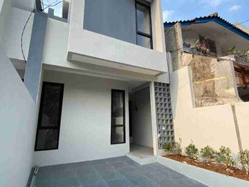 Rumah Baru Dalam Komplek Strategis Di Kayu Putih Jakarta Timur
