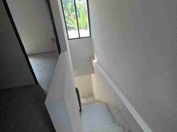 Rumah Baru Dalam Komplek Strategis Di Kayu Putih Jakarta Timur
