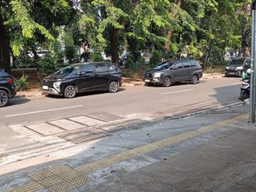 DISEWAKAN RUANG KANTOR Grogol – Jakarta Barat