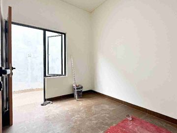 DIJUAL RUMAH MODERN SIAP HUNI PULO GADUNG JAKARTA TIMUR