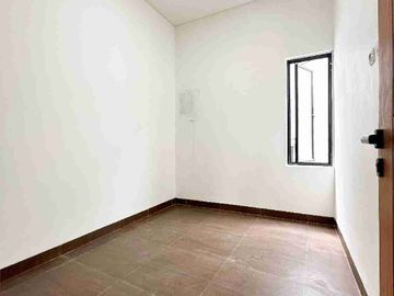 DIJUAL RUMAH MODERN SIAP HUNI PULO GADUNG JAKARTA TIMUR