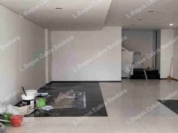Disewakan Ruko Loss 3 Lantai Sesetan Denpasar Selatan