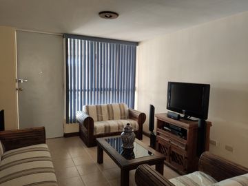 Casa de 2 Niveles, Fracc. Hacienda Los Capulines 1, $5,500.00