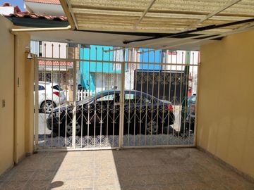 Casa de 2 Niveles, Fracc. Hacienda Los Capulines 1, $5,500.00