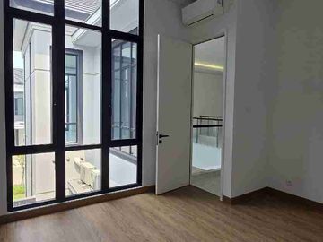 Rumah Mewah baru di Matera Residence Gading Serpong