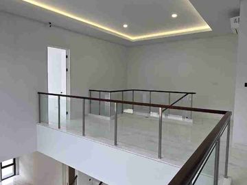 Rumah Mewah baru di Matera Residence Gading Serpong