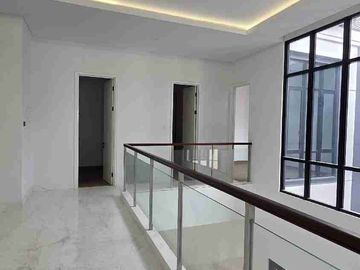 Rumah Mewah baru di Matera Residence Gading Serpong