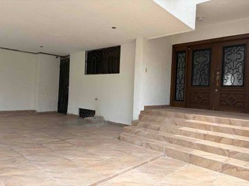 RENTA de Casa en Del Paseo Residencial en Monterrey NL