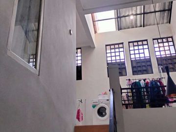 Dijual Rumah 2 Lantai Semi Furnish Purimas REV.A785