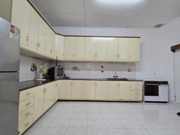 Dijual Rumah di Kemang Timur. Bisa buat kantor