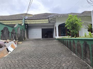 Dijual Rumah di Kemang Timur. Bisa buat kantor