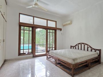 Dijual Rumah di Kemang Timur. Bisa buat kantor