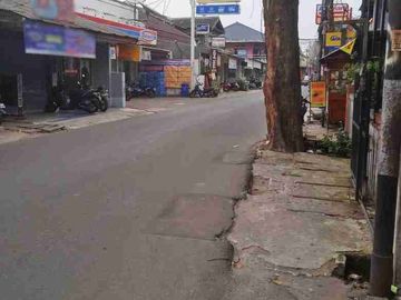 Disewakan Ruko 2 Lantai Kresek Raya, Cengkareng, Jakarta Barat, 3.5×20 M²