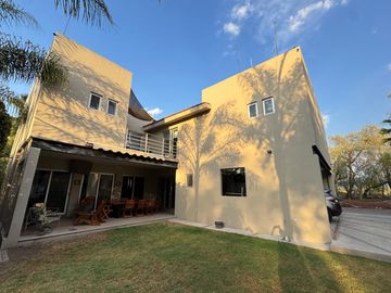 RENTA DE CASA EN BALVANERA GOLF POLO COUNTRY CLUB QRO FRENTE AL BOSQUE