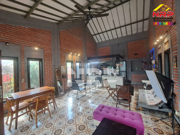 Disewakan Cafe dan Resto siap pakai di Banjarsari - Banyuwangi
