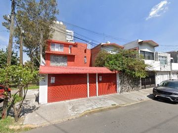 CASA EN VENTA, AV RIO MAYO, IZTAPALAPA