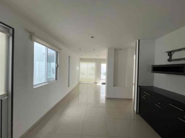 SE RENTA CASA EN PRIVADA HORIZONTES
