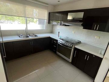 SE RENTA CASA EN PRIVADA HORIZONTES