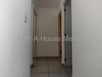 Casa en Renta en Zákia | 3 Recámaras | Alberca | Cerca de Parques y Zona Comercial / DG