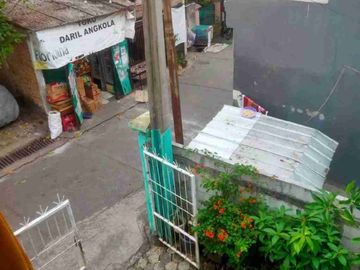Dijual Cepat Rumah 2 Lantai 2 Bangunan di Kelapa Dua Wetan Ciracas