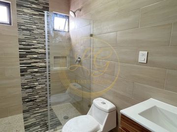 Casa nueva con 3 recámaras en Boca del Río