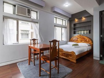 Manhattan Parkway 3 bedroom condominium 78sqm for sale in Cubao Quezon City