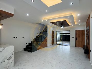 Casa nueva en esquina con 3 recámaras en Boca del Río