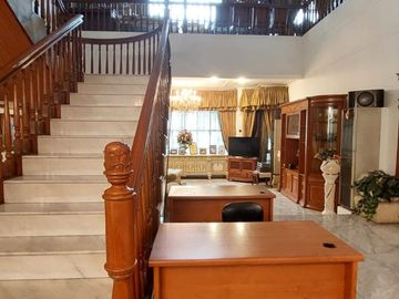 DIJUAL  RUMAH POSISI HOEK AREA PREMIUM SELONG KEBAYORAN BARU JAKARTA SELATAN