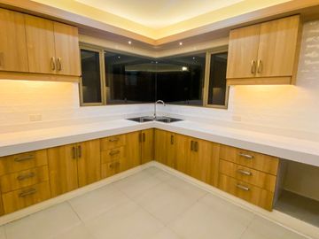 FOR RENT Modern Design and newly renovated House and Lot in Ayala Hillside