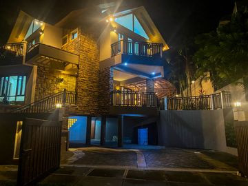 FOR RENT Modern Design and newly renovated House and Lot in Ayala Hillside
