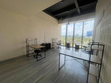 Oficina Amueblada en Renta en Level Antea | Lista para Ocuparse | Coworking y Salas de Juntas / DG