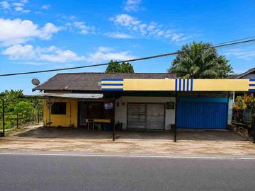 DIJUAL – Rumah + 3 Ruko Pinggir Jalan di Pangkalan Bun 🏠🏪✨