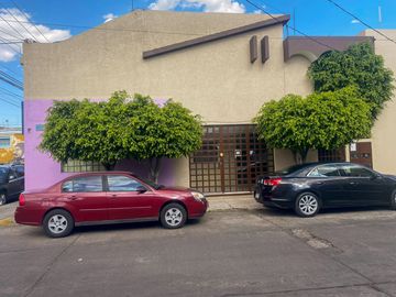 Local comercial en renta para oficina o consultorio en Morelia | $7,500 MXN mensuales
