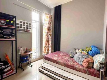 DIJUAL RUMAH SECONDARY LUAS & NYAMAN PONDOK MELATI BEKASI