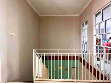 DIJUAL RUMAH SECONDARY LUAS & NYAMAN PONDOK MELATI BEKASI