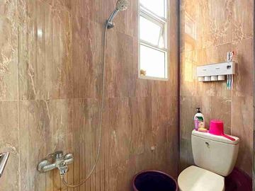 DIJUAL RUMAH SECONDARY LUAS & NYAMAN PONDOK MELATI BEKASI