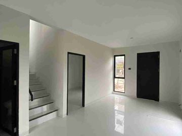 Dijual rumah Diamond Paviliont Batam Centre posisi hook