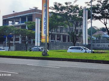 Disewakan Gedung Serba Guna di Lahan Komersil
