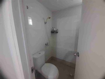 2 BR furnished jual cepat, Apartemen Bassura, Jakarta timur