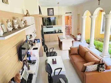 Jual Rumah Cakep Full Furnished Cluster Alicante