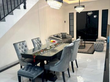 ZN140 Rumah Baru Classic Mewah di Lubang Buaya Cipayung Jakarta Timur
