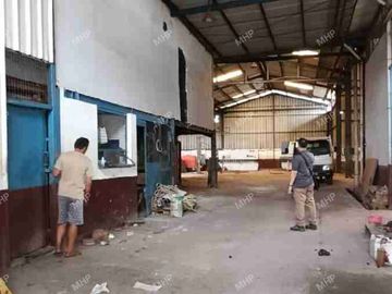 Gudang Akses Truk Turun Harga jual